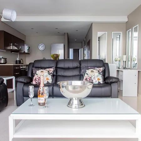 Modern Ocean View 1 Bedroom Apartment 707 Infinity Kapstadt Exterior foto