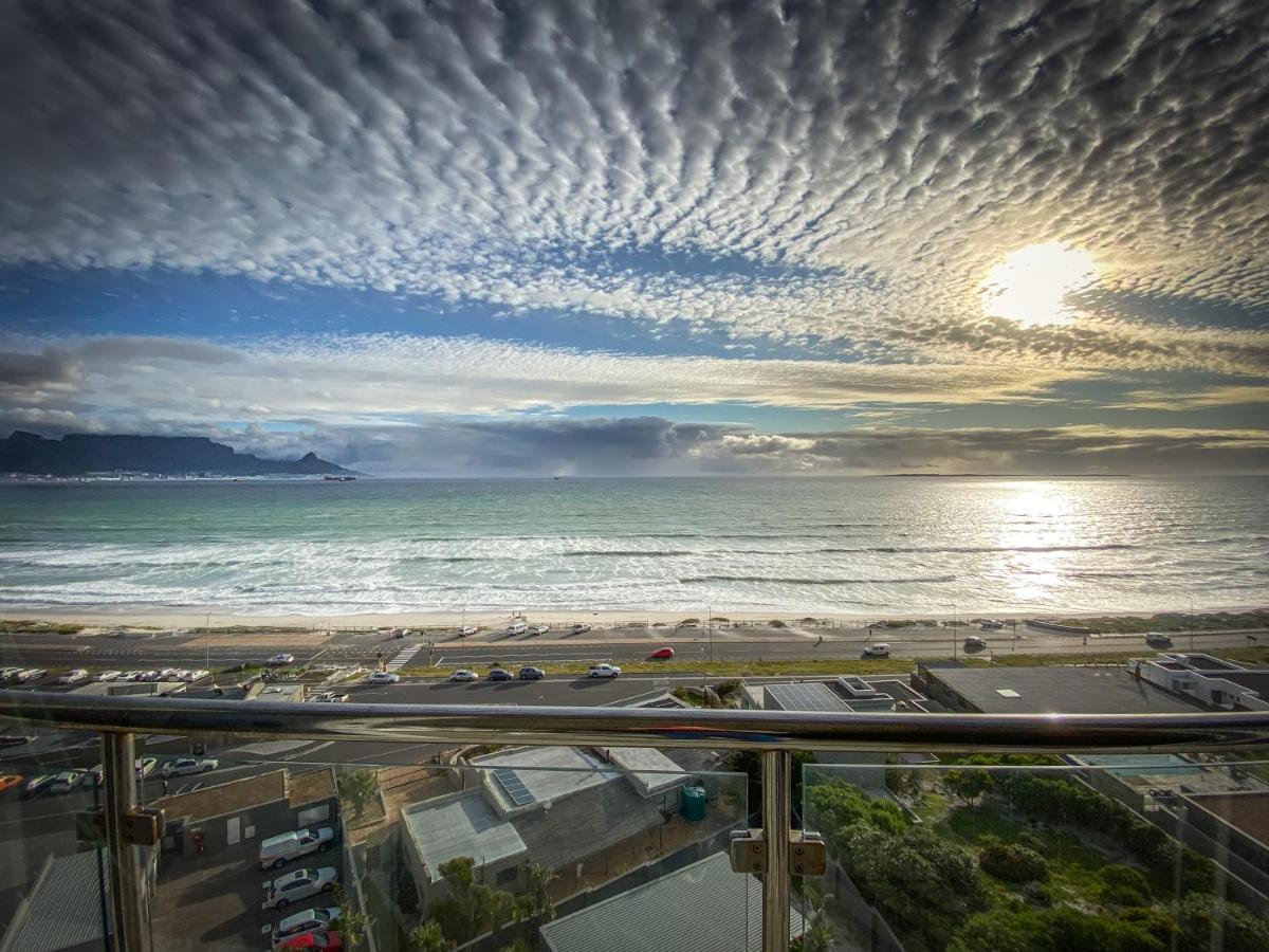 Modern Ocean View 1 Bedroom 707 Infinity Apartment Kapstadt
