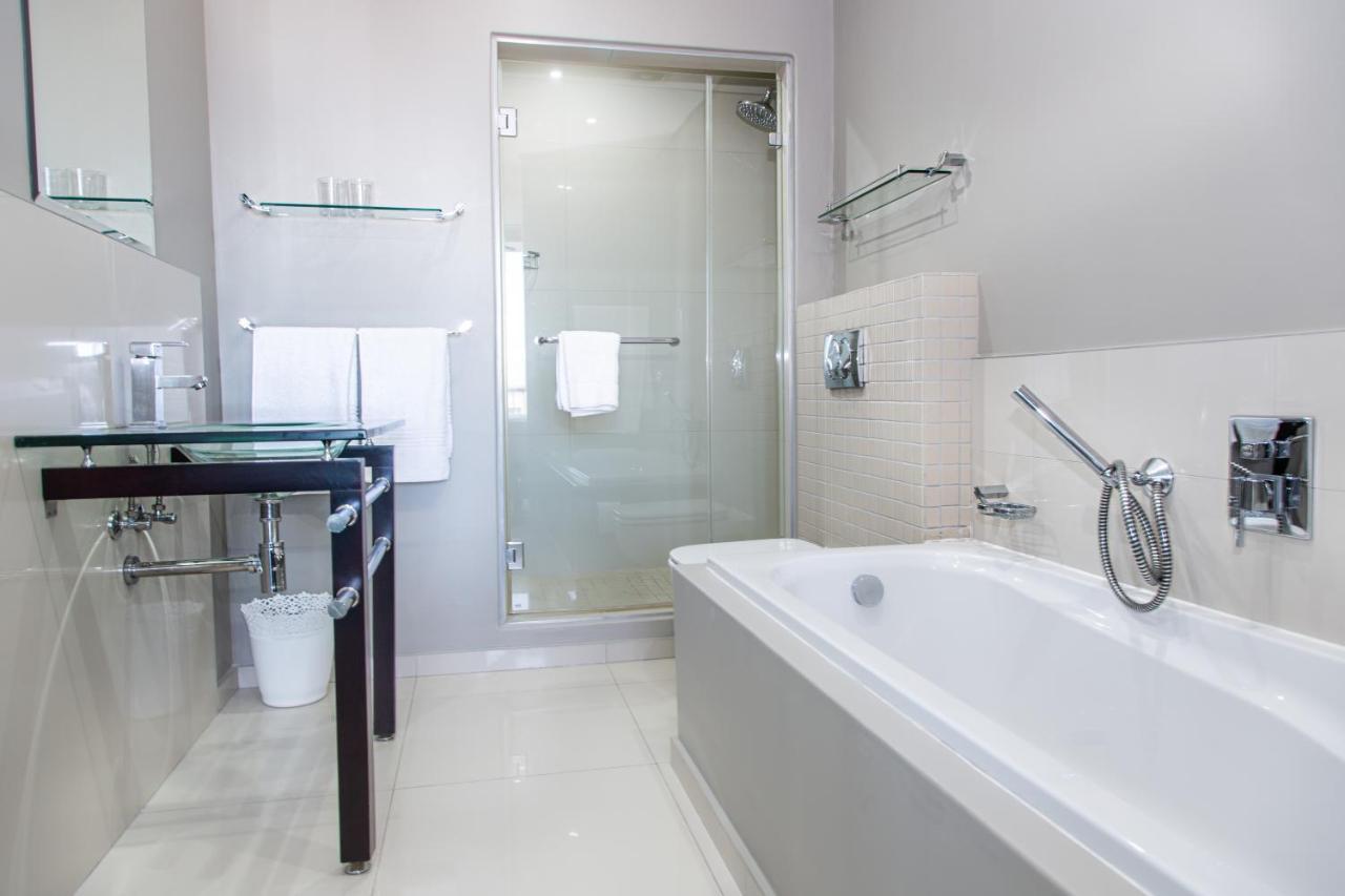 Modern Ocean View 1 Bedroom 707 Infinity Apartment *